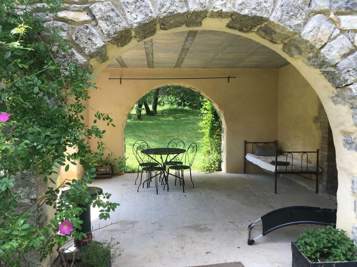 Maison De Vacances Sud Ardeche Berrias-et-Casteljau Luaran gambar